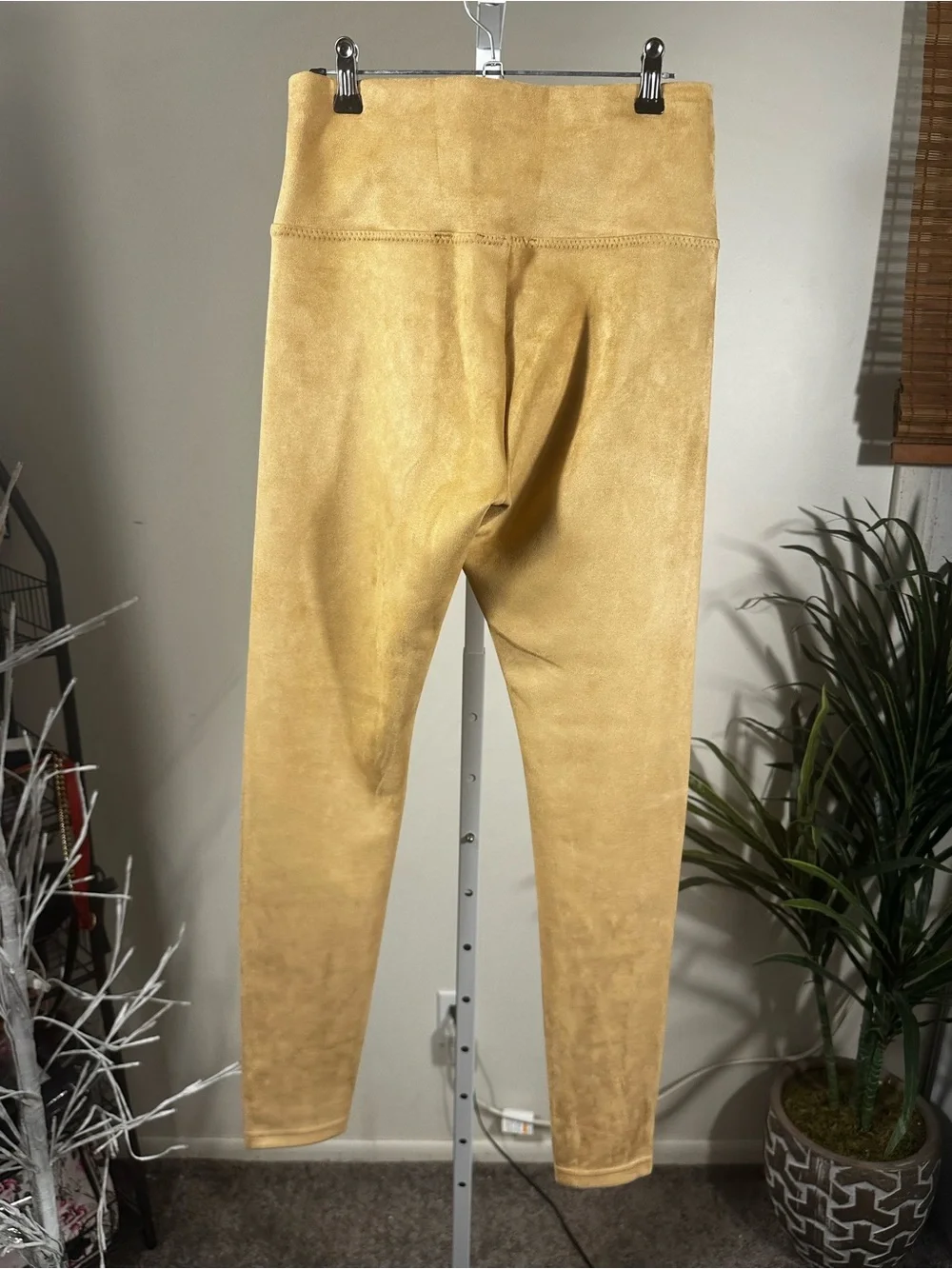 J152. Tahari- Women’s Suede-Look High-Waist Leggings in Tan - Picture 4 of 6